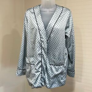 Victoria's Secret Satin Robe.  Size XS extra small